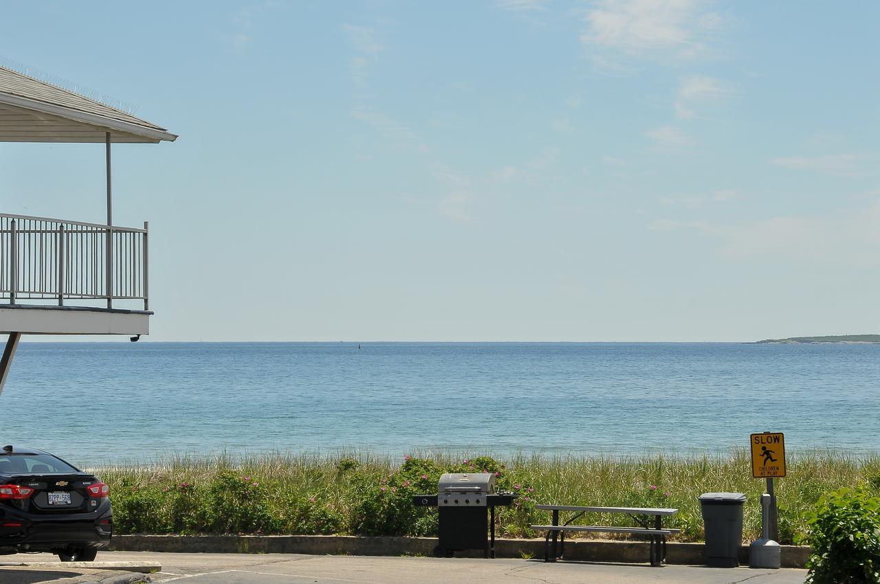 Friendship Oceanfront Suites Old Orchard Beach Exterior photo