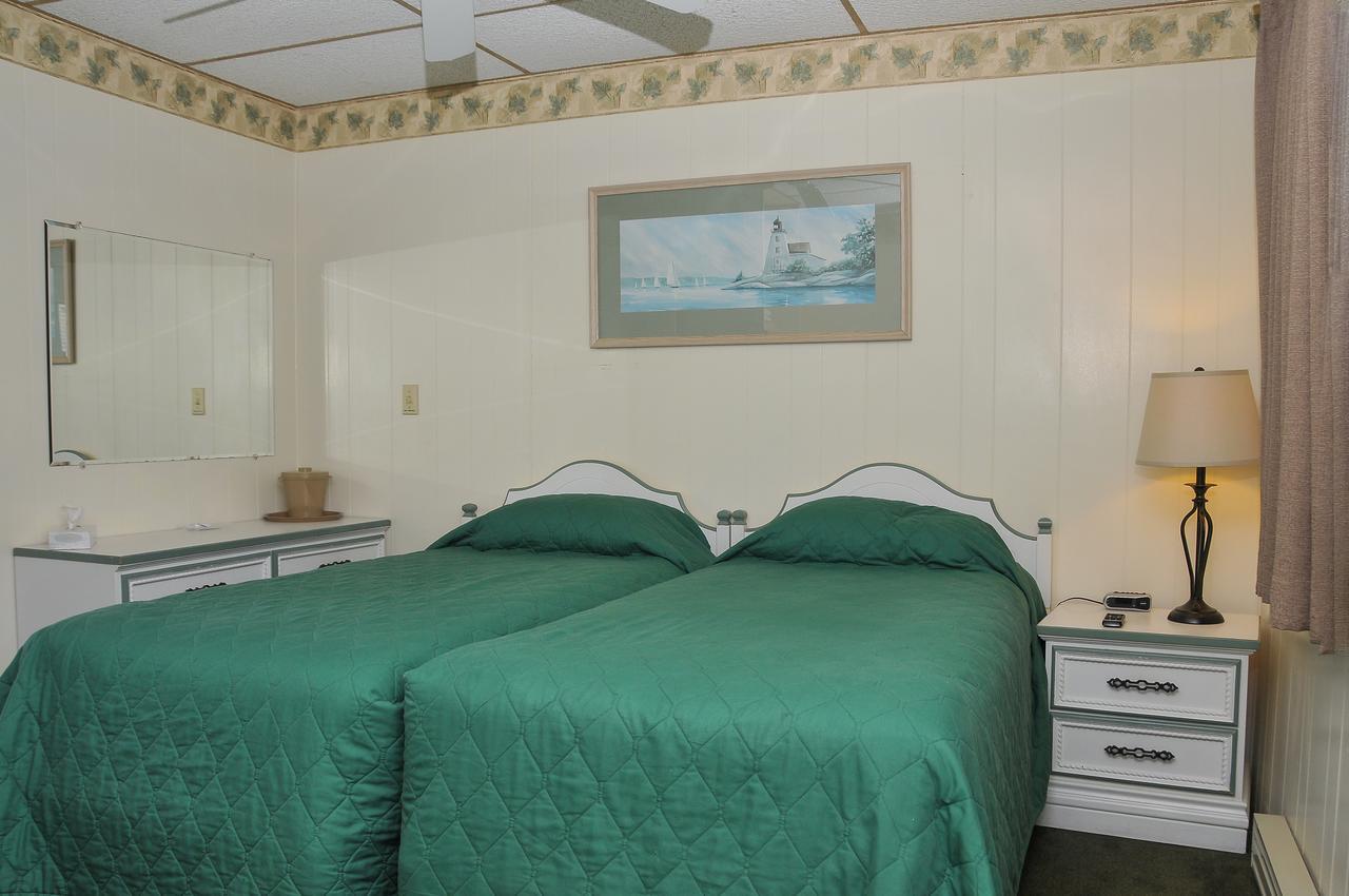 Friendship Oceanfront Suites Old Orchard Beach Room photo