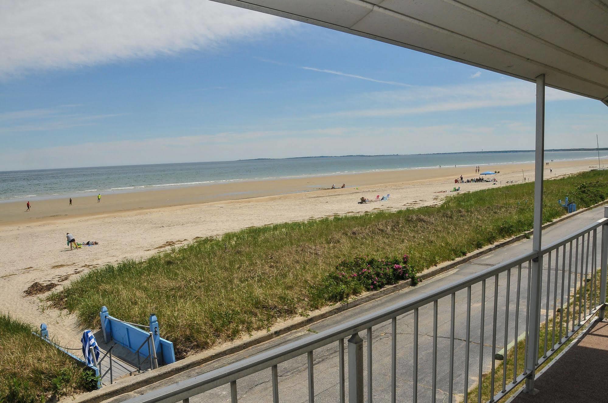 Friendship Oceanfront Suites Old Orchard Beach Exterior photo