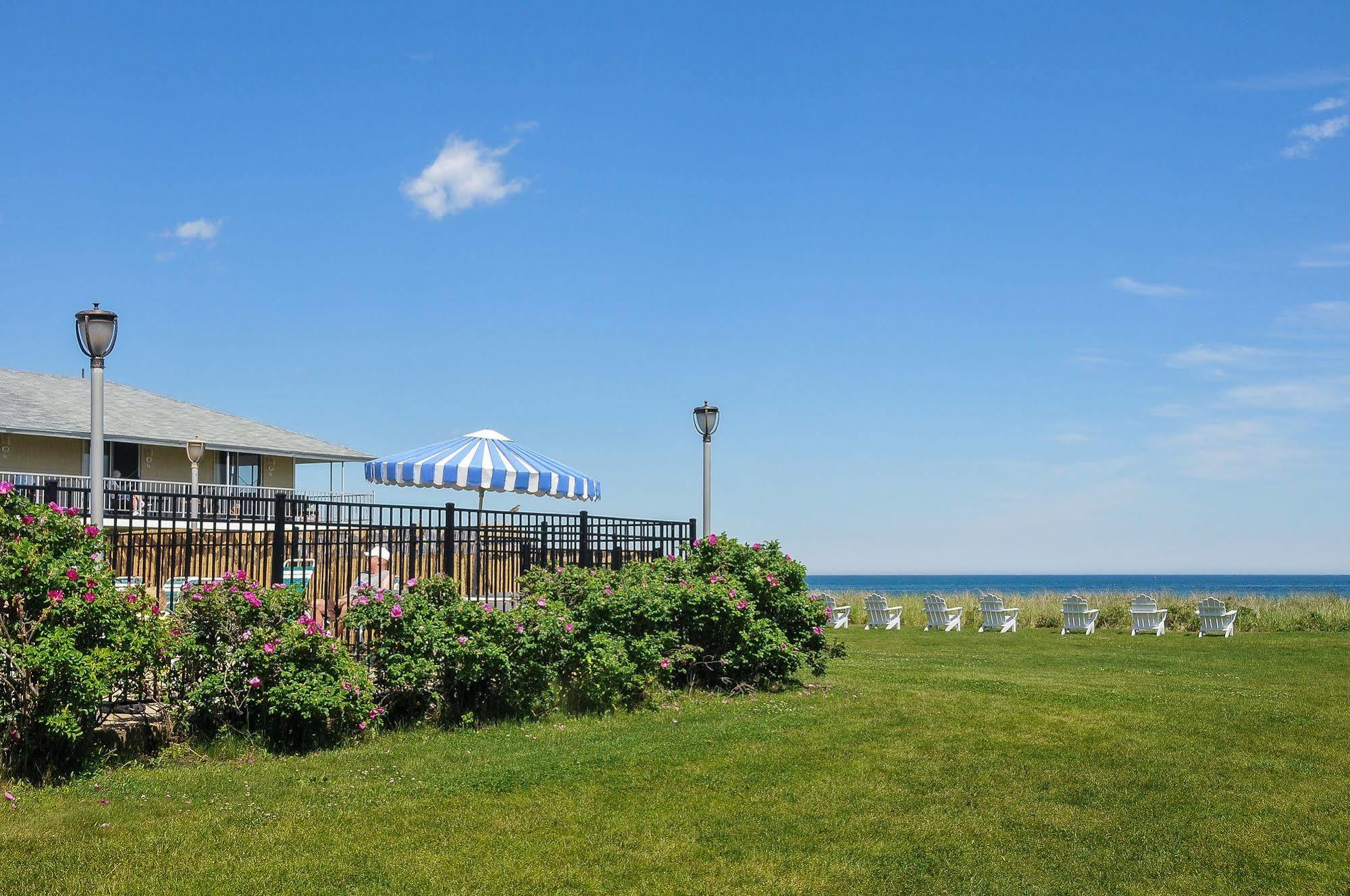 Friendship Oceanfront Suites Old Orchard Beach Exterior photo