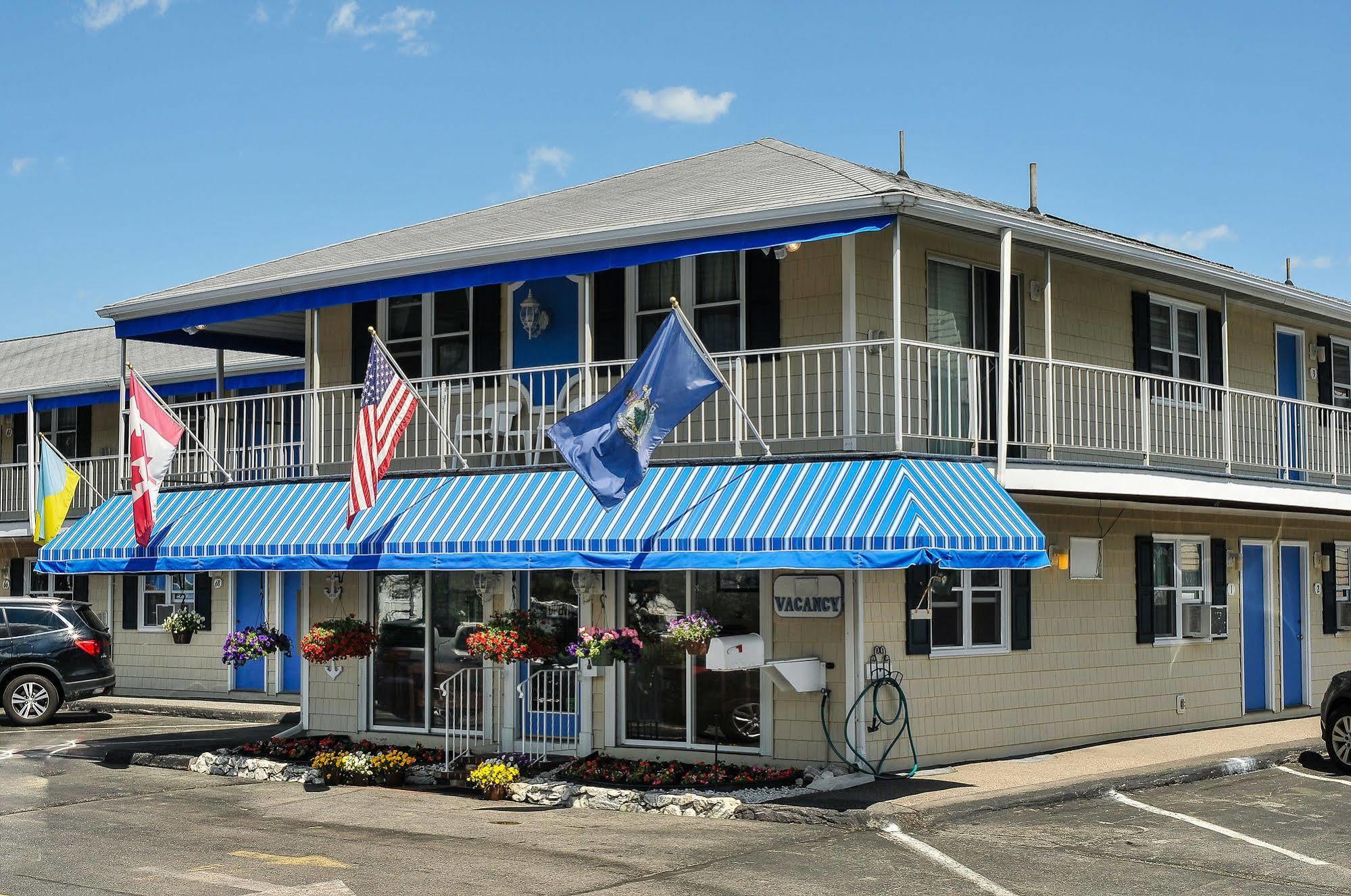 Friendship Oceanfront Suites Old Orchard Beach Exterior photo